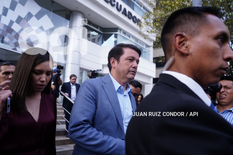 UIO-CCONSTITUCIONAL-JIMENES-CONSULTA