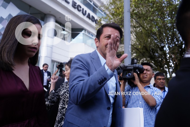 UIO-CCONSTITUCIONAL-JIMENES-CONSULTA