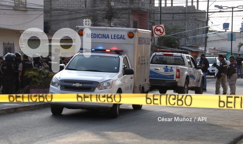 GYE-POLICIAS ASESINADOS