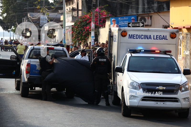 GYE-POLICIAS ASESINADOS