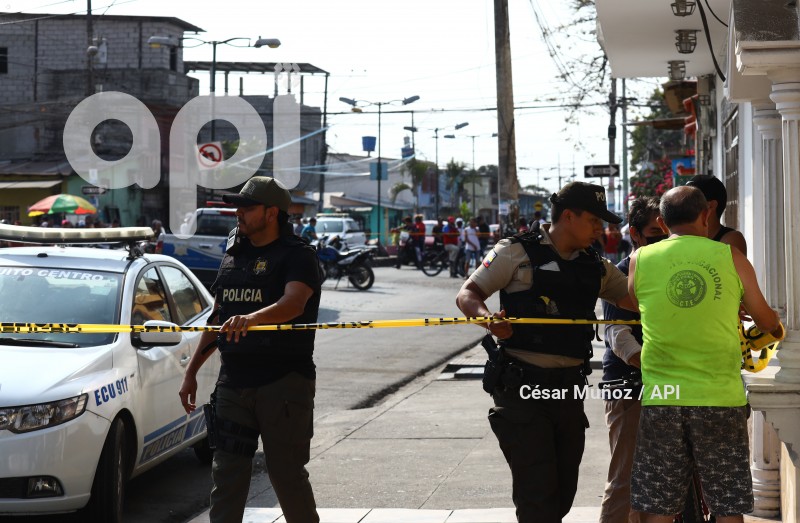 GYE-POLICIAS ASESINADOS