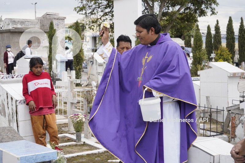 DIFUNTOS_CEMENTERIO_CALDERON
