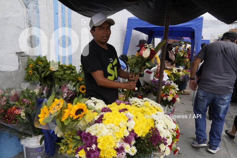 DIFUNTOS_CEMENTERIO_CALDERON