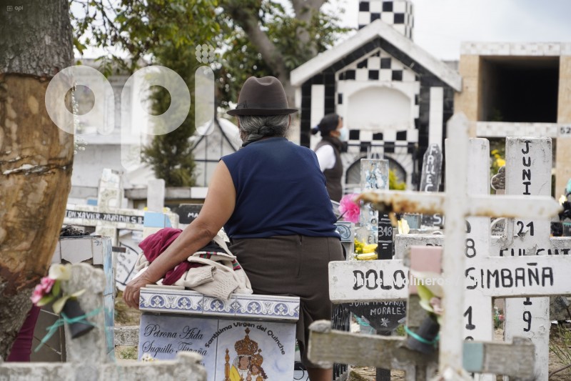 DIFUNTOS_CEMENTERIO_CALDERON