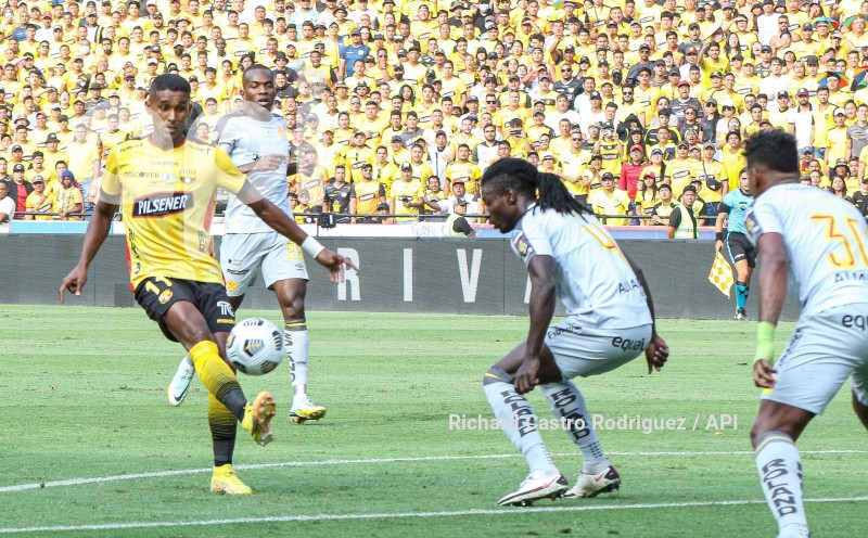 FBL-LIGAPRO-BARCELONA-AUCAS
