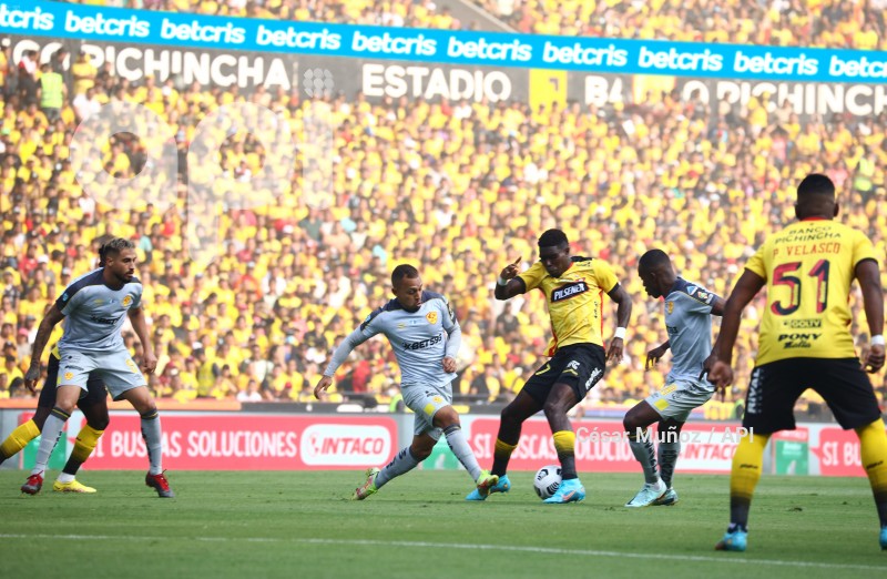 FBL-LIGAPRO-BARCELONA-AUCAS
