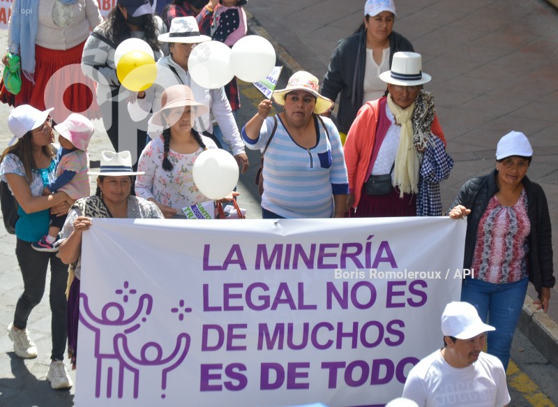 CUENCA-MARCHA MINERIA LEGAL