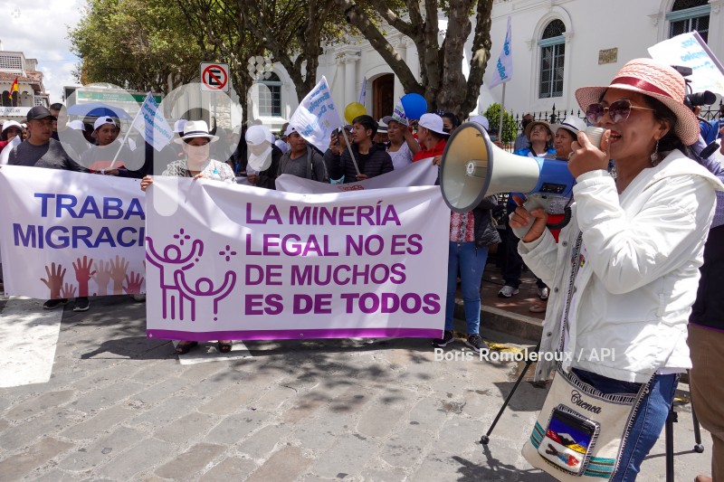 CUENCA-MARCHA MINERIA LEGAL