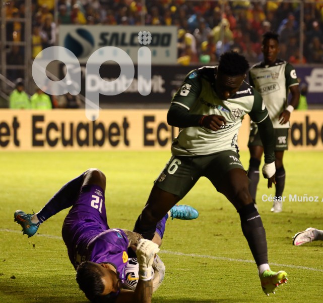 FBL-LIGAPRO-AUCAS-BARCELONA-FINAL