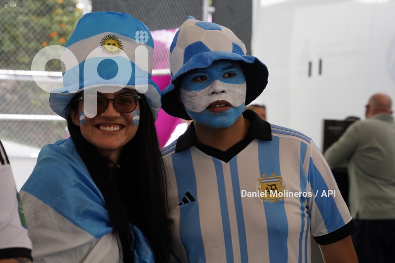 HINCHAS-ARGENTINA-SEMIFINAL