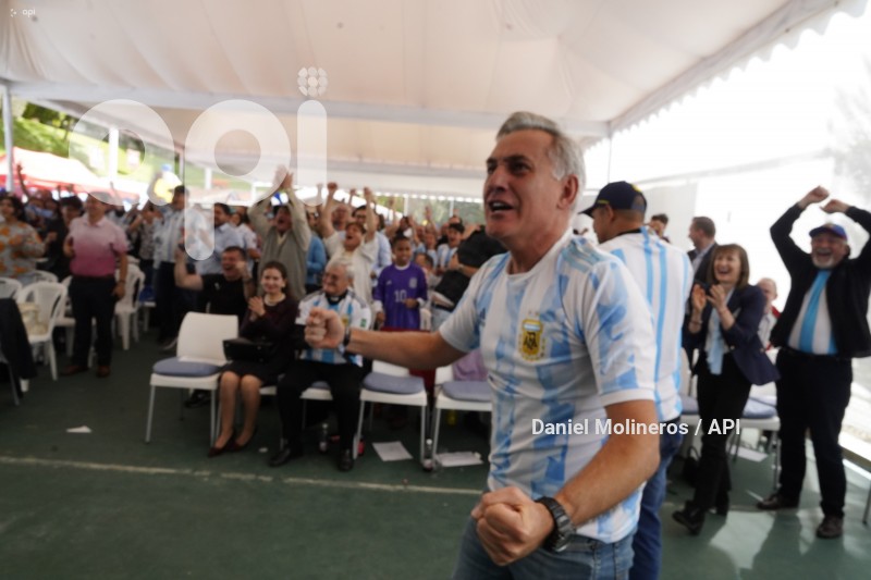 HINCHAS-ARGENTINA-SEMIFINAL