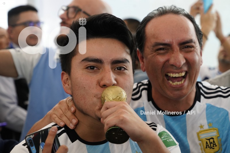 HINCHAS-ARGENTINA-SEMIFINAL