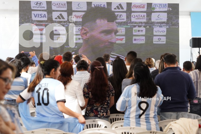 HINCHAS-ARGENTINA-SEMIFINAL