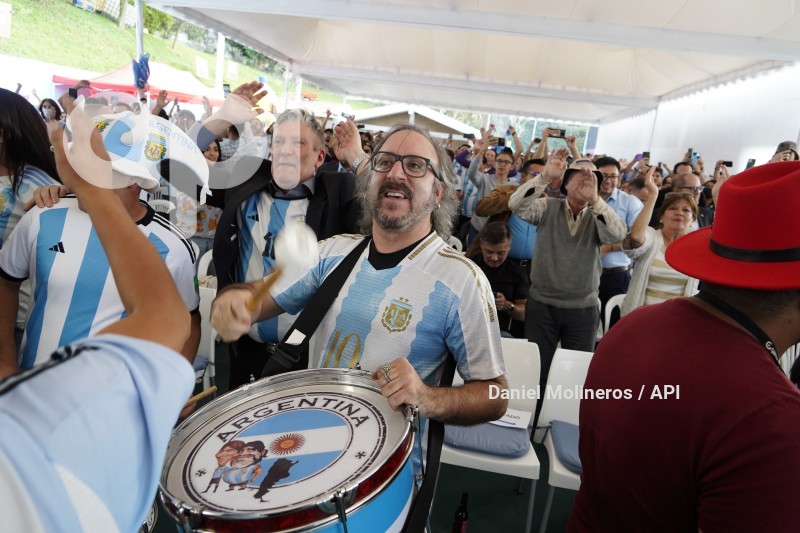 HINCHAS-ARGENTINA-SEMIFINAL