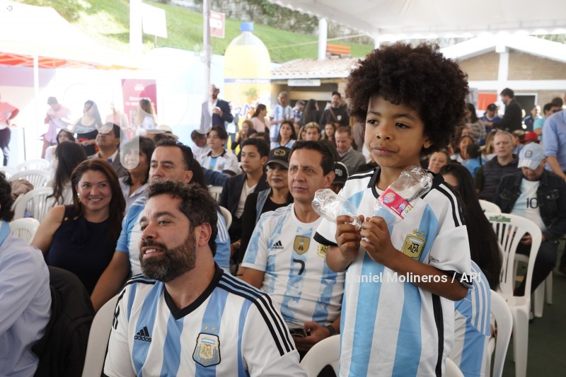 HINCHAS-ARGENTINA-SEMIFINAL