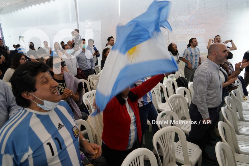 HINCHAS-ARGENTINA-SEMIFINAL