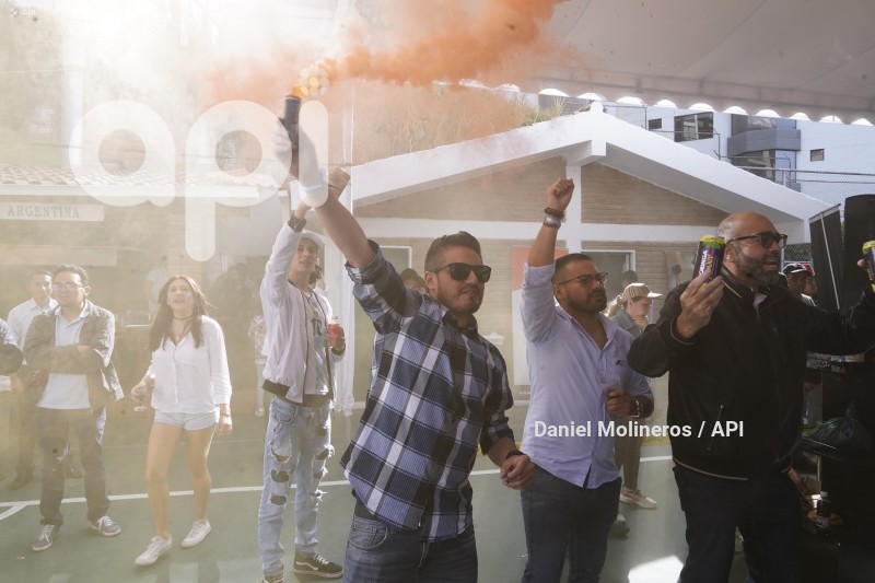 HINCHAS-ARGENTINA-SEMIFINAL