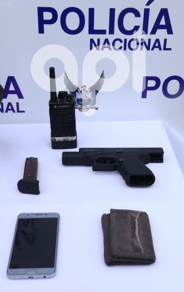 GYE-FALSO POLICIA