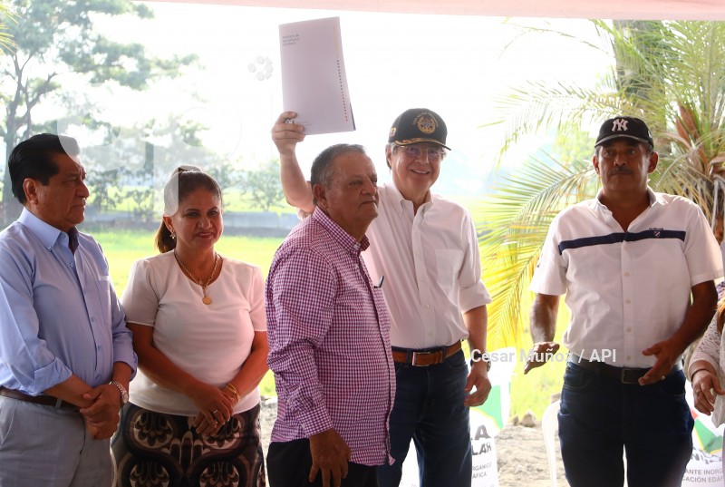 GYE-ENTREGA MAQUINARIA