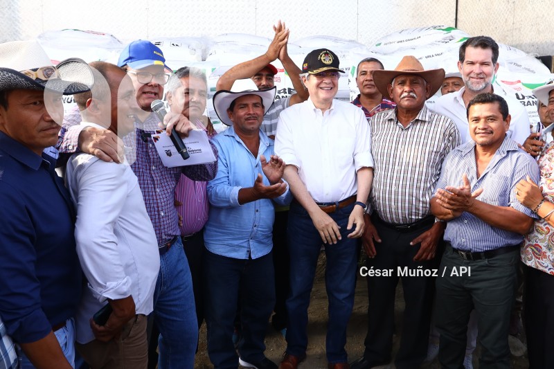 GYE-ENTREGA MAQUINARIA