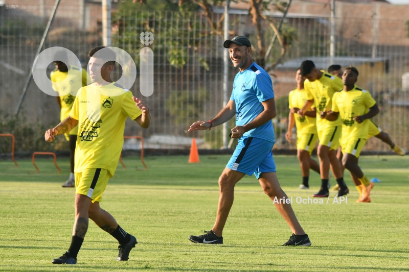 FBL-LIGAPRO-DELFIN-PRETEMPORADA