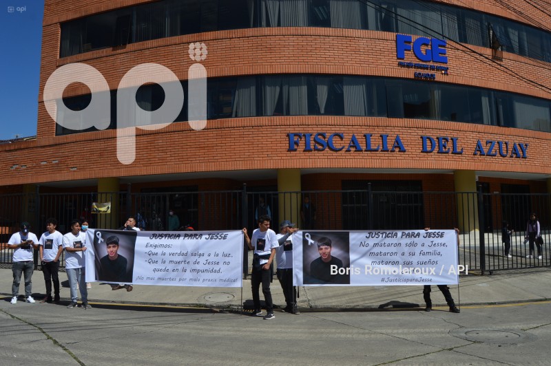 CUENCA-PLANTON-CASO JESSE SARI