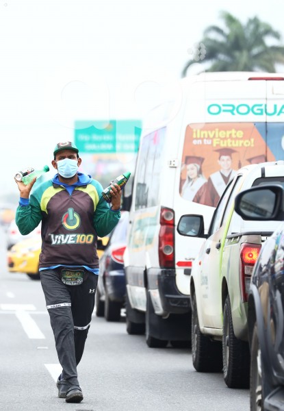 GYE-VENDEDORES AMBULANTES