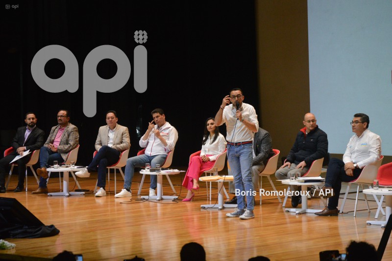 CUENCA-DIALOGO POR AZUAY CANDIDATOS ALCALDES