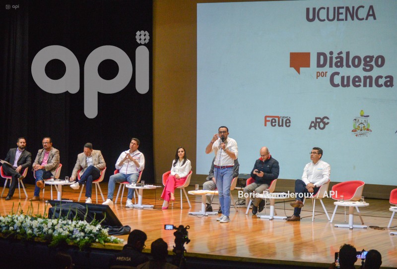 CUENCA-DIALOGO POR AZUAY CANDIDATOS ALCALDES