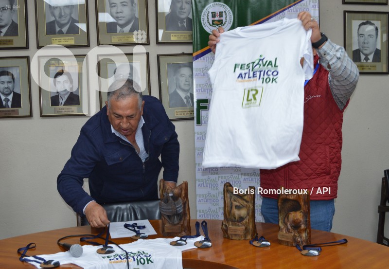 CUENCA-LANZAMIENTO CARRERA ATLETICA PAUTE