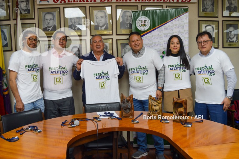 CUENCA-LANZAMIENTO CARRERA ATLETICA PAUTE