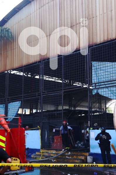 GYE-INCENDIO MERCADO DURAN