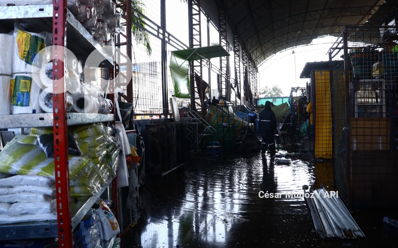 GYE-INCENDIO MERCADO DURAN