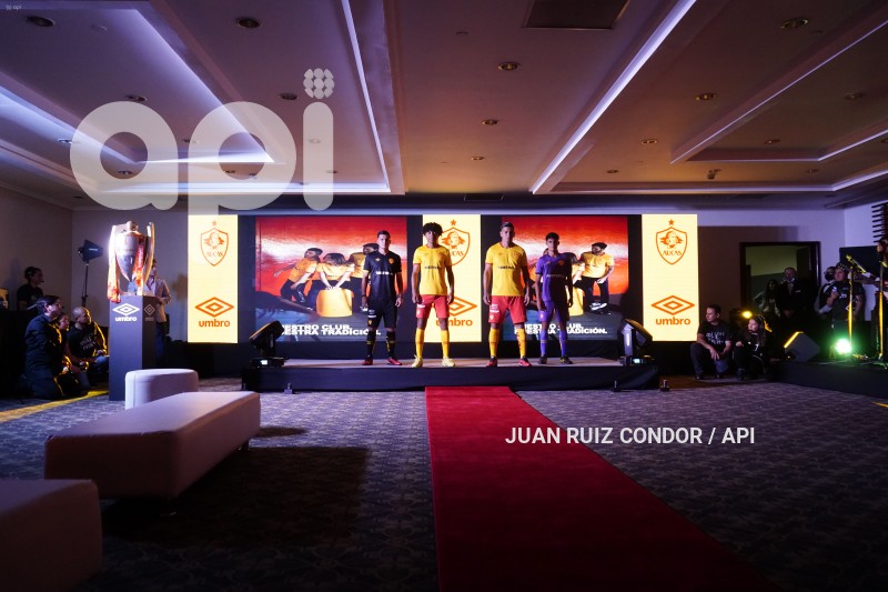 UIO-PRESENTACION-CAMISETA-AUCAS