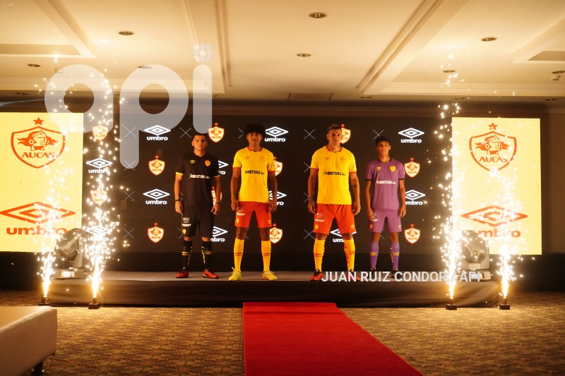 UIO-PRESENTACION-CAMISETA-AUCAS