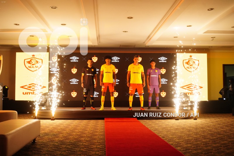 UIO-PRESENTACION-CAMISETA-AUCAS