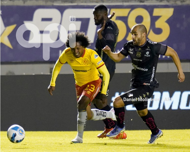 FBL-NOCHE-CAMPEON-AUCAS
