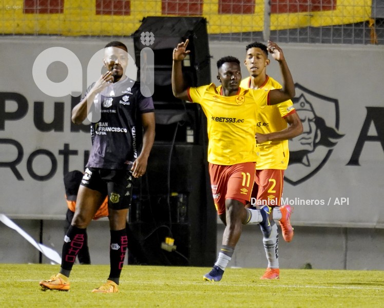 FBL-NOCHE-CAMPEON-AUCAS