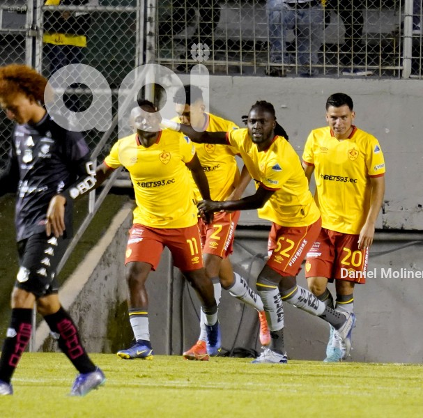 FBL-NOCHE-CAMPEON-AUCAS