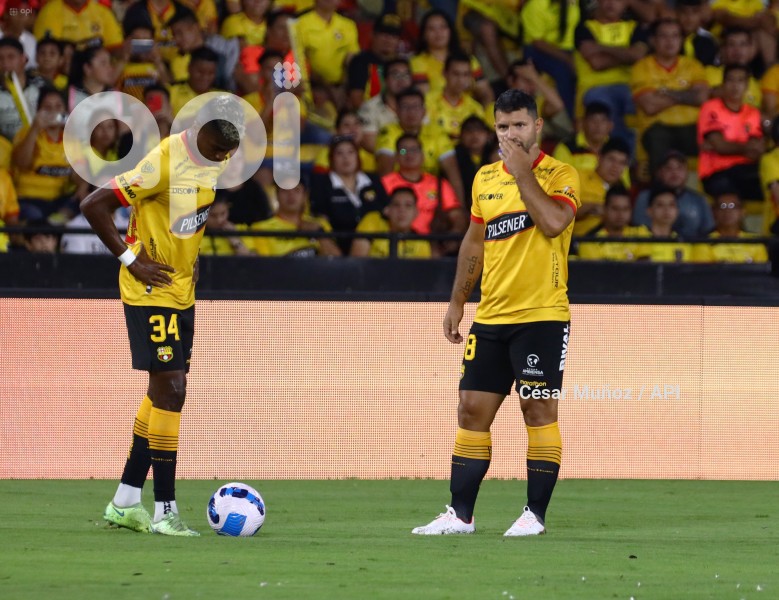 FBL-NOCHE AMARILLA