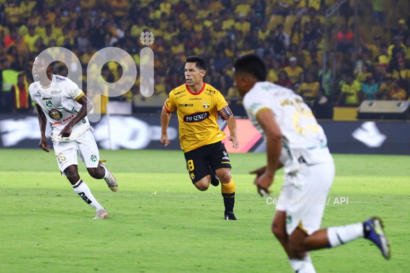 FBL-NOCHE AMARILLA
