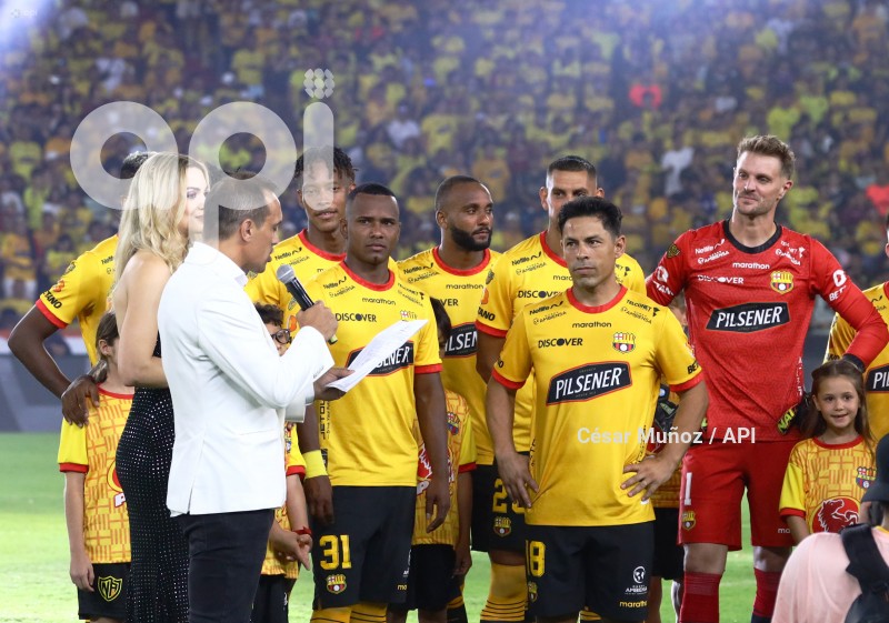 FBL-NOCHE AMARILLA