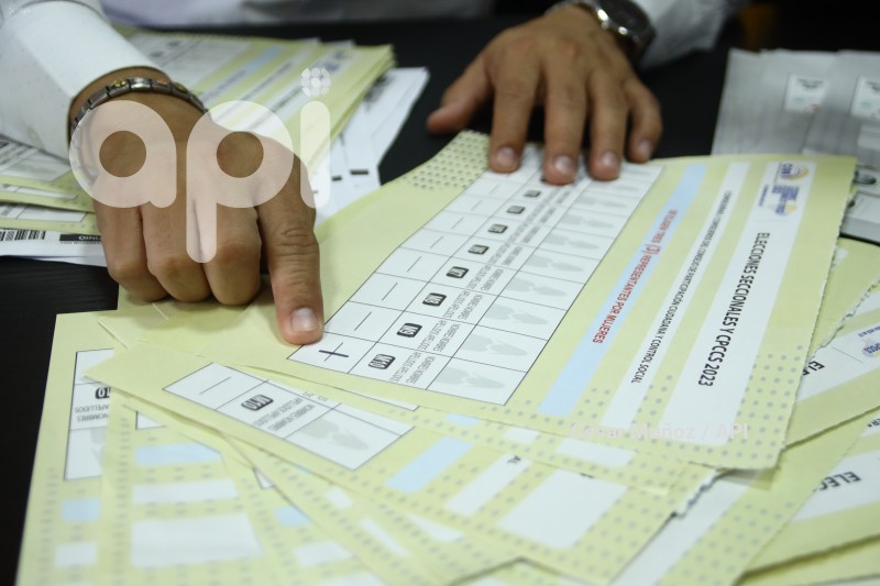 GYE-USO DE PAPELETAS ELECCIONES