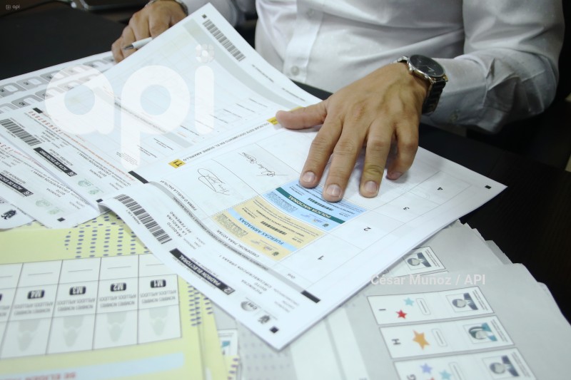 GYE-USO DE PAPELETAS ELECCIONES