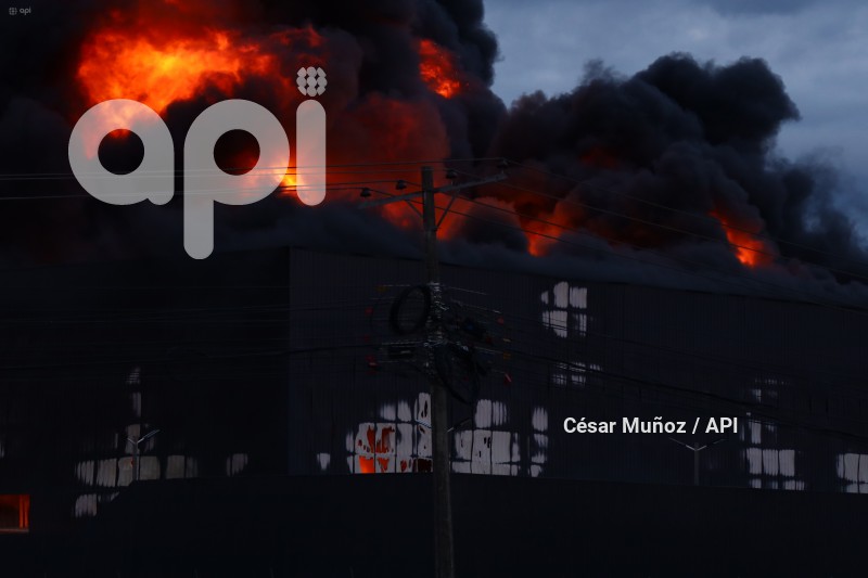 GYE-INCENDIO DURAN