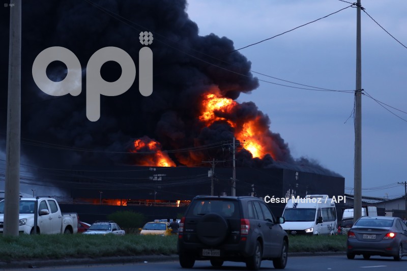 GYE-INCENDIO DURAN