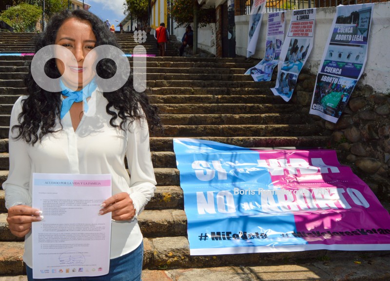 CUENCA-FIRMA COMPROMISO NO AL ABORTO