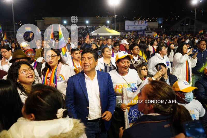 UIO-CIERRE-CAMPAÑA-YUNDA