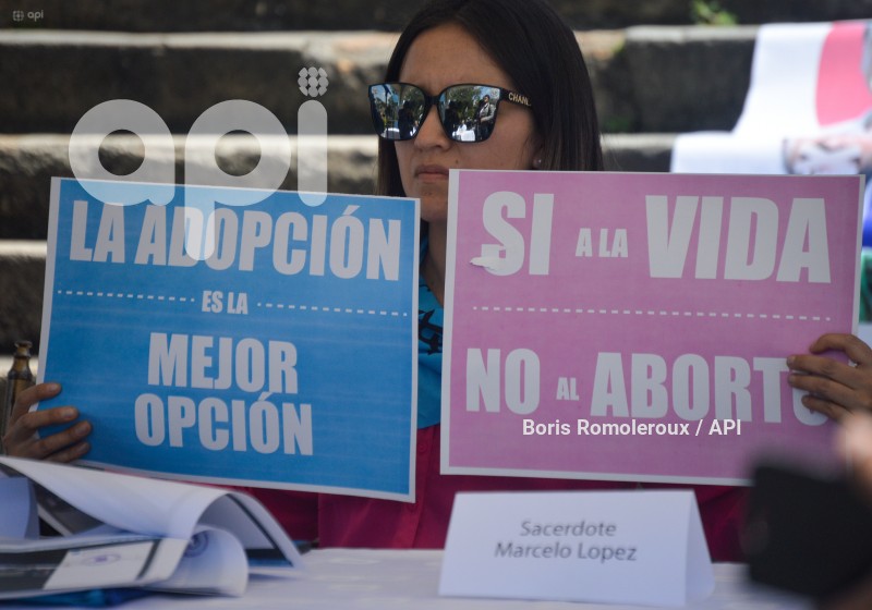 CUENCA-FIRMA COMPROMISO NO AL ABORTO