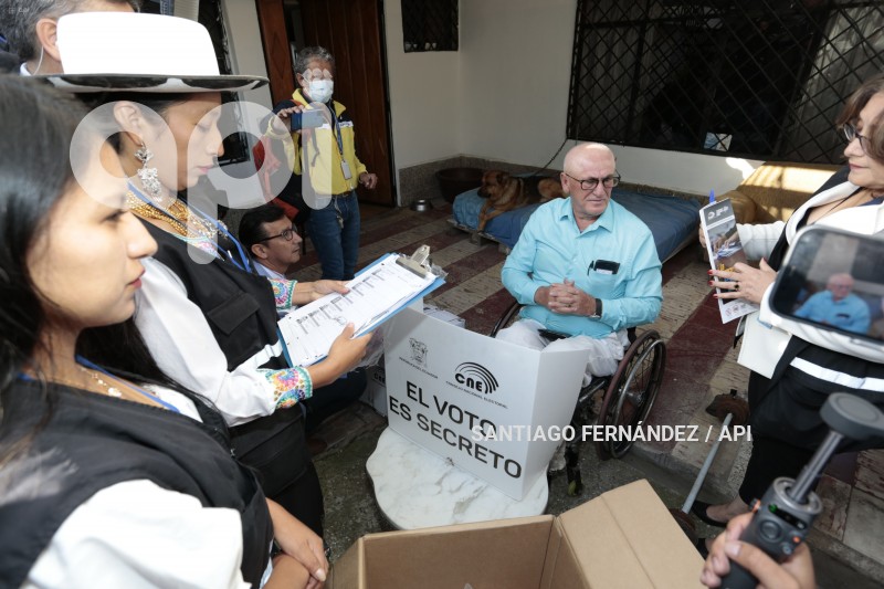 UIO-INAGURACION-VOTACIONES-CNE